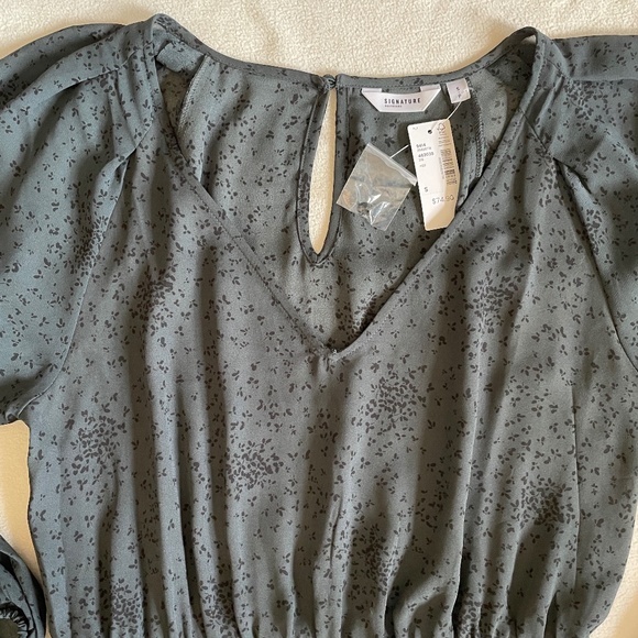 BNWT Reitman's Long-Sleeve Mix-Media Dress w/ V Neckline in Grey Size S - Picture 3 of 7